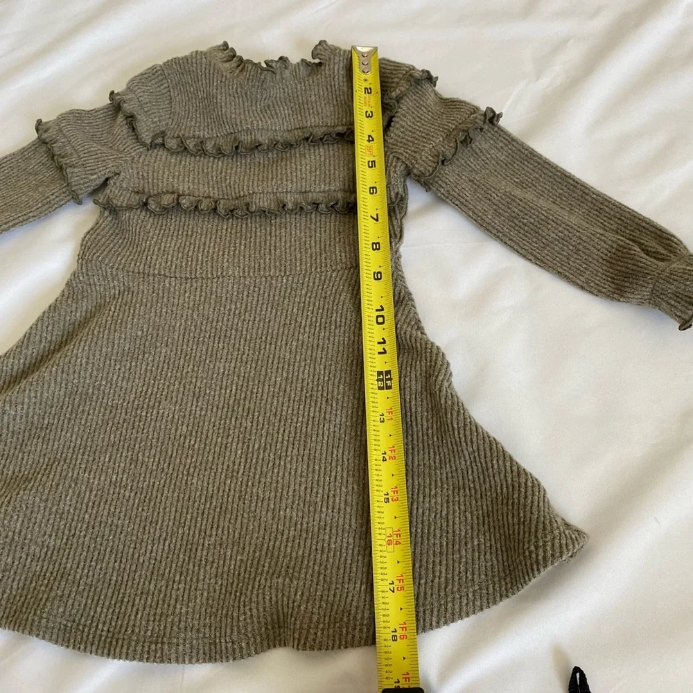 Art Class Toddlers Ruffled Dress, size 2T. Brand New without tags. Adorable. - Picture 6 of 10